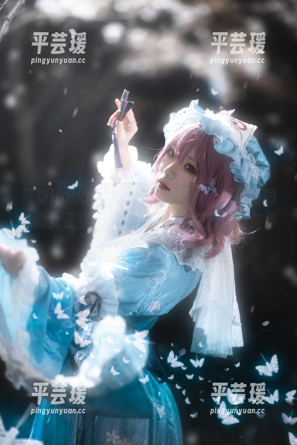 花柒Hana的白雪姬泳装写真，现代版的冰雪女王变身，谁说她只能在雪地里美得掉渣？