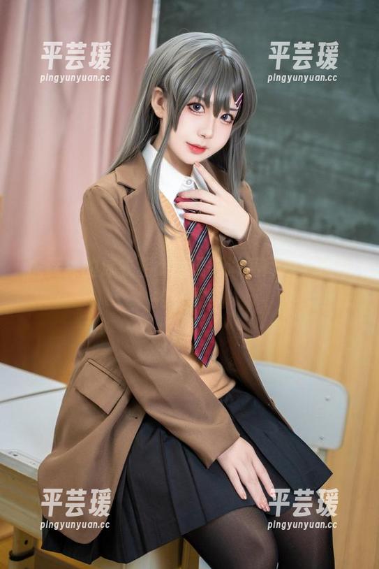 虎森森的泳衣将cos玩得淋漓尽致，快来抢先票！