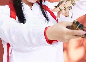 蜜桃社 – 从锅里到镜头前，Suki在厨房的每个动作都是照片里的高手