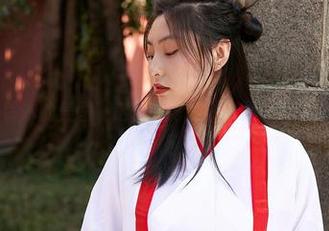 蜜桃社 – 铃木的美图：这位厨娘的“食欲”竟然也会审美？