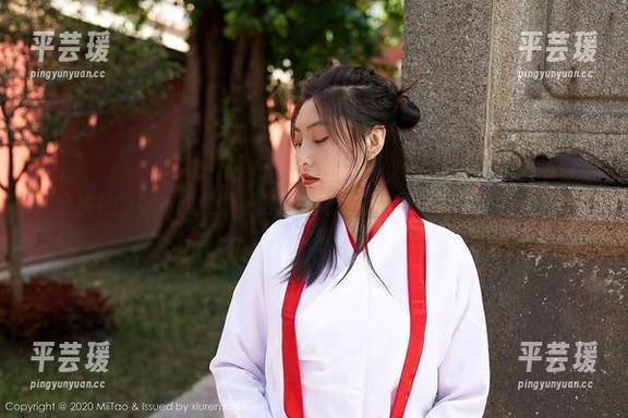 蜜桃社 - 铃木的美图：这位厨娘的“食欲”竟然也会审美？