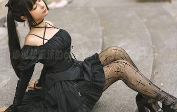 谁说蠢沫沫的cos照片和烛灯风格不搭？