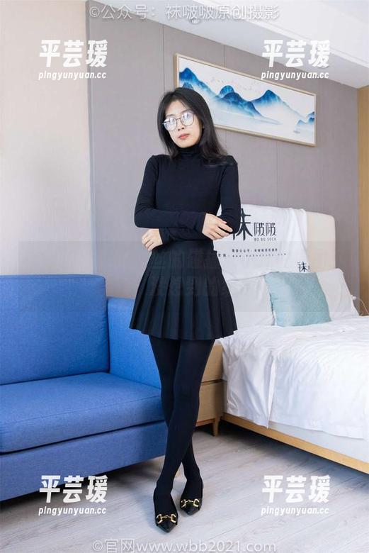 袜啵啵 - 校服与丝的碰撞：小沫的原图下载，没想到的组合