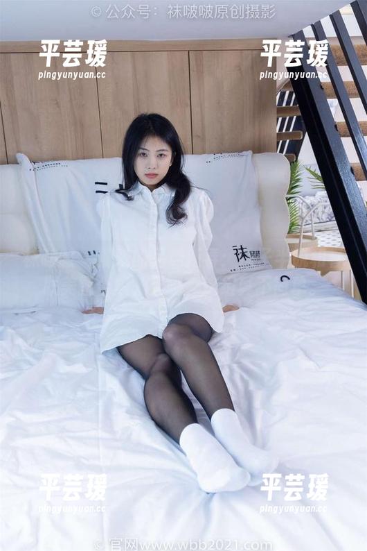 袜啵啵 - 糯米的另类新春：袜子半脱和春联美图合集，天哪，这组真不简单。