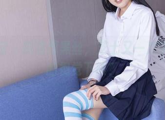 袜啵啵 – 高清厚黑丝，芝士又一次挑战我的视觉下限？