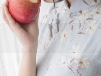 西尔酱带你进入古风的奇妙图册中，别走开哦！