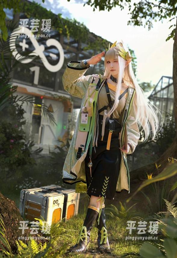 超级小禾儿又双叒叕来了！原图里的美足，让我再三确认谁才是足部界的潮流引领者！