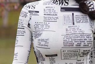 微密圈 – 边倾斜着头，看辣妈女神如何让女孩写真变得呆萌！