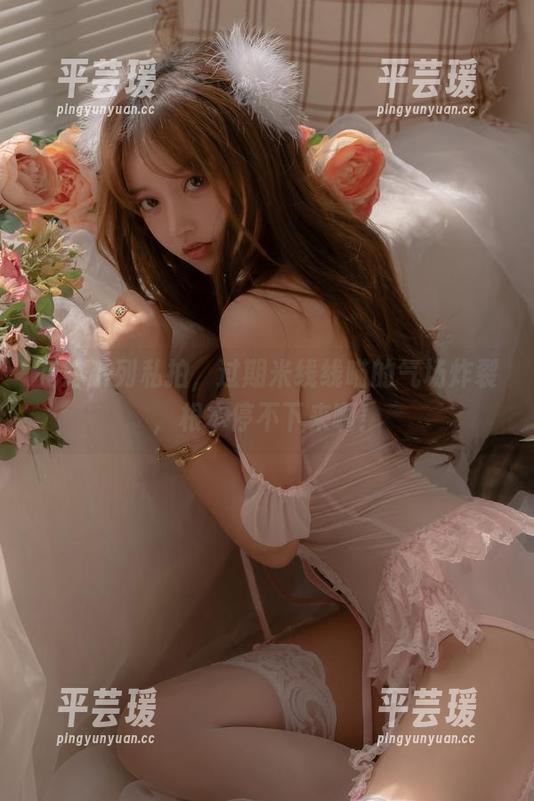 花嫁系列私拍，过期米线线喵的气场炸裂，根本停不下来啊！