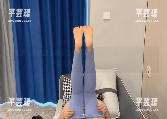 微密圈 - 迷人的五姨太在台球A8的原图分享，oh，那个角度怎么能抓得这么好呢？