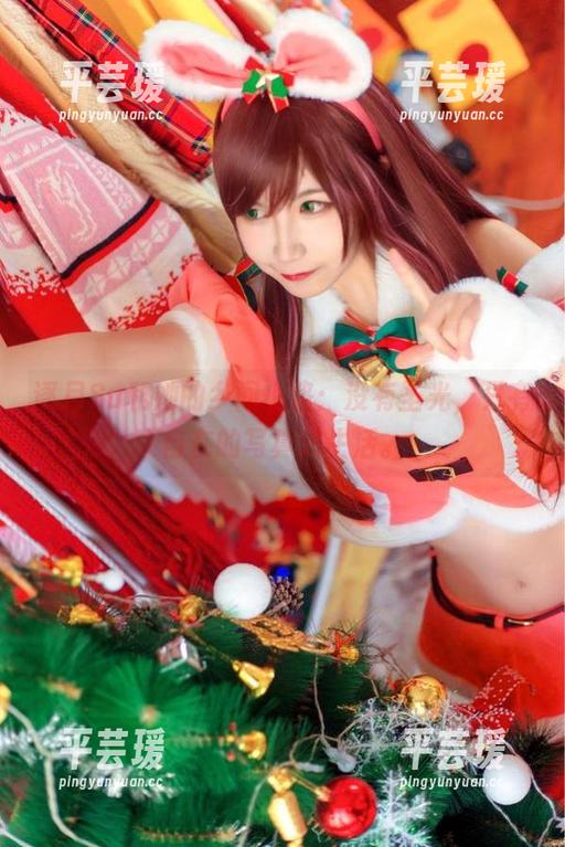 逐月Su和她的乡间小路：没有圣光，只有自在的写真式生活。