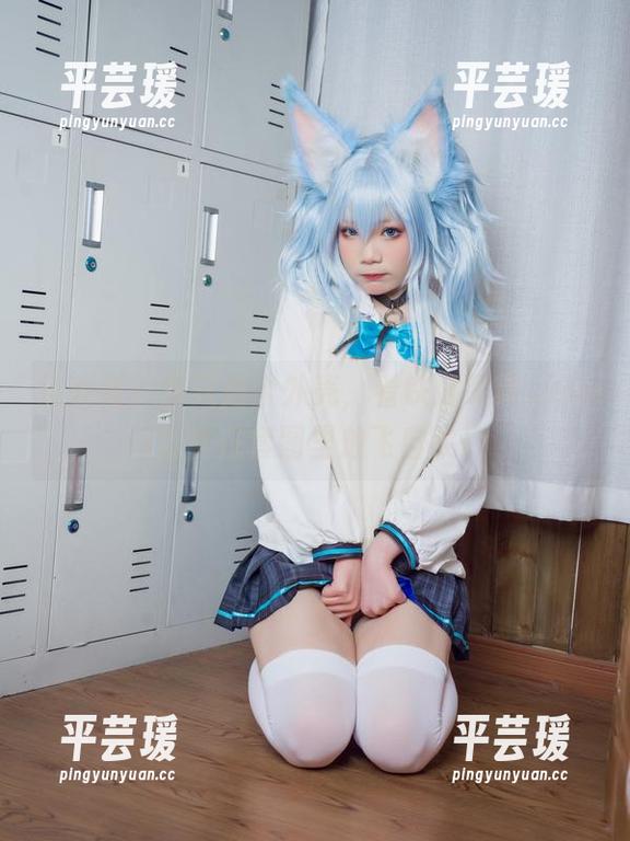 连衣裙？那只是个外壳，看铁打萌萌_moi怎样在套图里放飞自我！