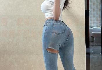 微密圈 – 观看这个图包，你会发现雪怡妹纸的眼镜不只是个配件，更像是她的第二张脸。