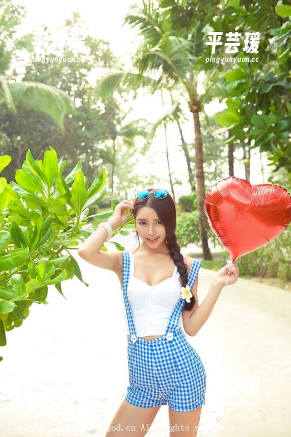 青豆客 - 与其说这是于姬Una的秀，倒不如说是深V的华丽舞台。