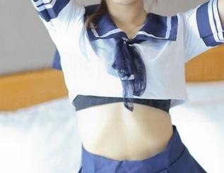 青豆客 – 深夜想喝奶茶的你，婕西儿最新粉色系列图片让人欲罢不能！