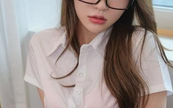 当韩国孙乐乐用温柔魔法拍照，结果变成了‘午后茶的温柔写真’？