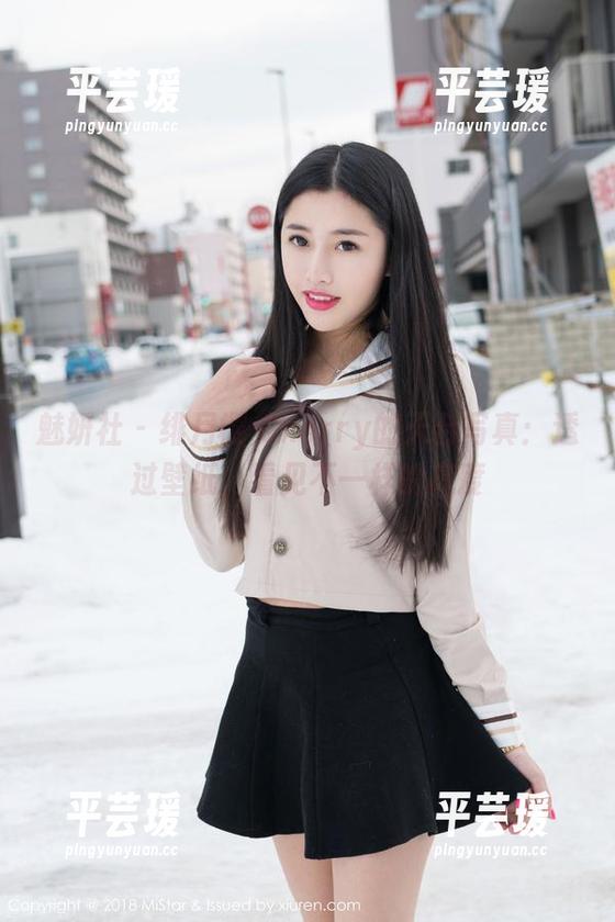 魅妍社 - 绯月樱-Cherry的天台写真：透过壁纸，看见不一样的高度