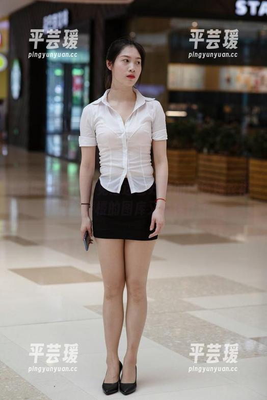 魔镜街拍 - 你见过这么好看的白色连衣裙吗？楼楼的图库又添佳作了