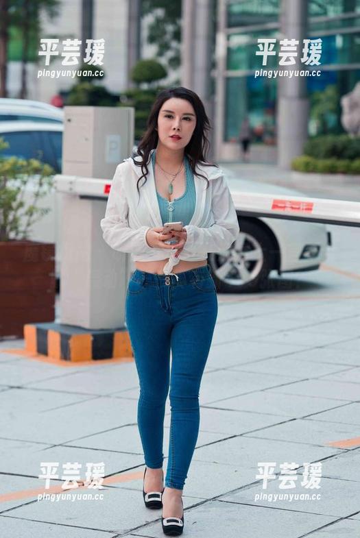 魔镜街拍 - 听说艾小青在漫展上一言不合就“轰动”——真有新499张图？