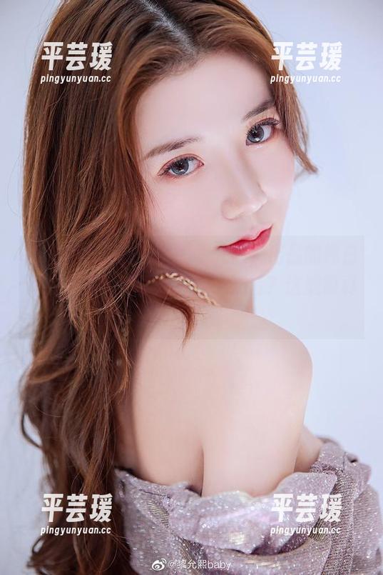 微密圈 - 找不到北的黎允熙，出品的纯白作品，居然把我脑补成了奶昔？这滤镜真牛！